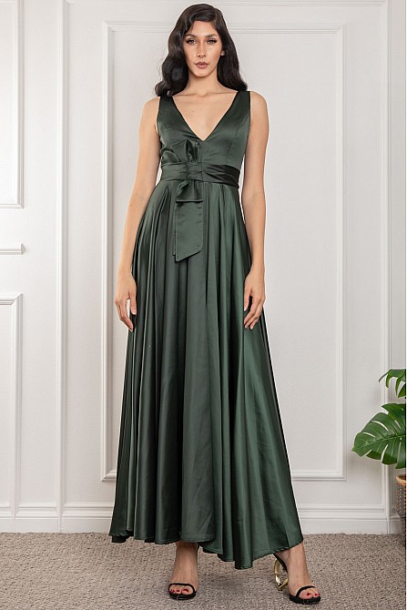 V NECK WAIST RIBBON DETAIL FLARED MAXI DRESS